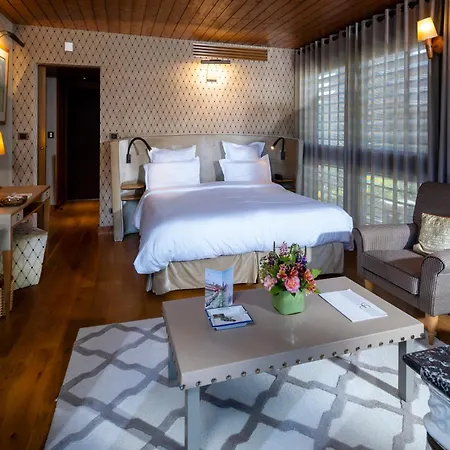 Des Berges, Restaurant Gastronomique & Hotell 5*