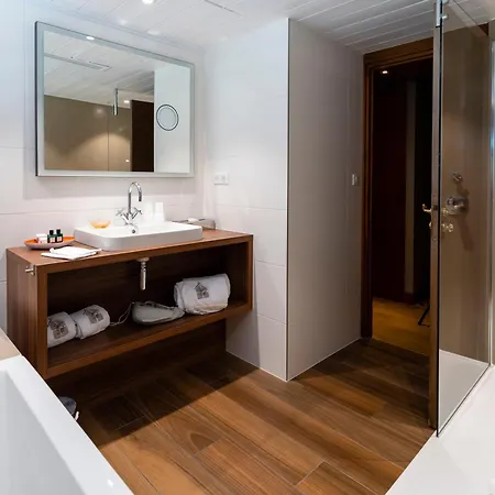 Hotell Des Berges, Restaurant Gastronomique & 5*