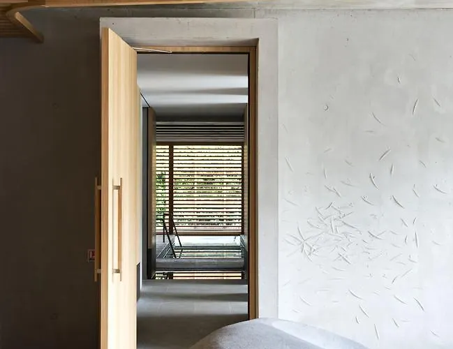 Des Berges, Restaurant Gastronomique & ホテル